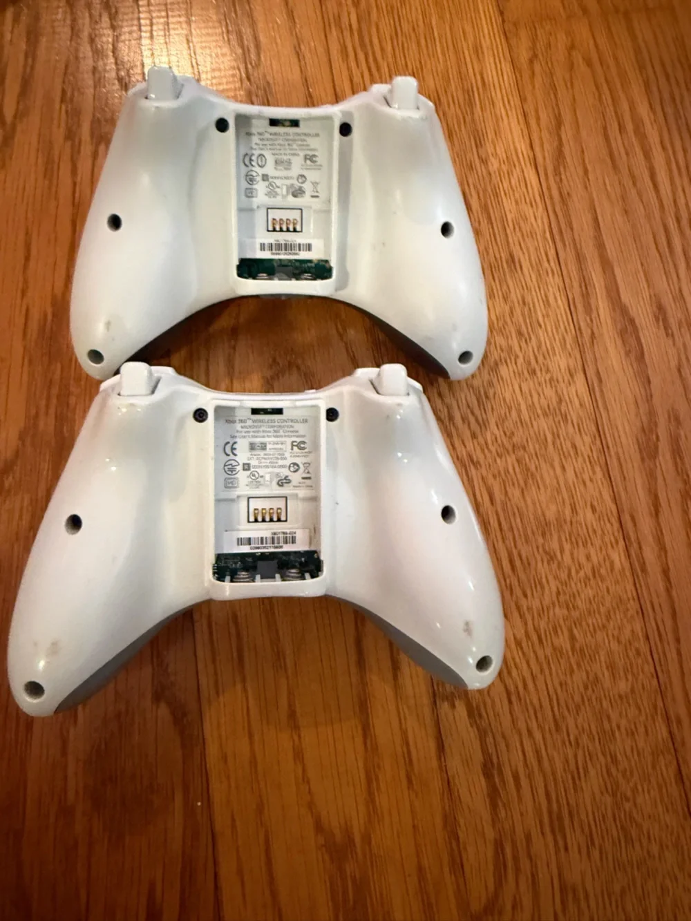 Lot Of 5 Xbox 360 Consoles - Picture 4 of 4